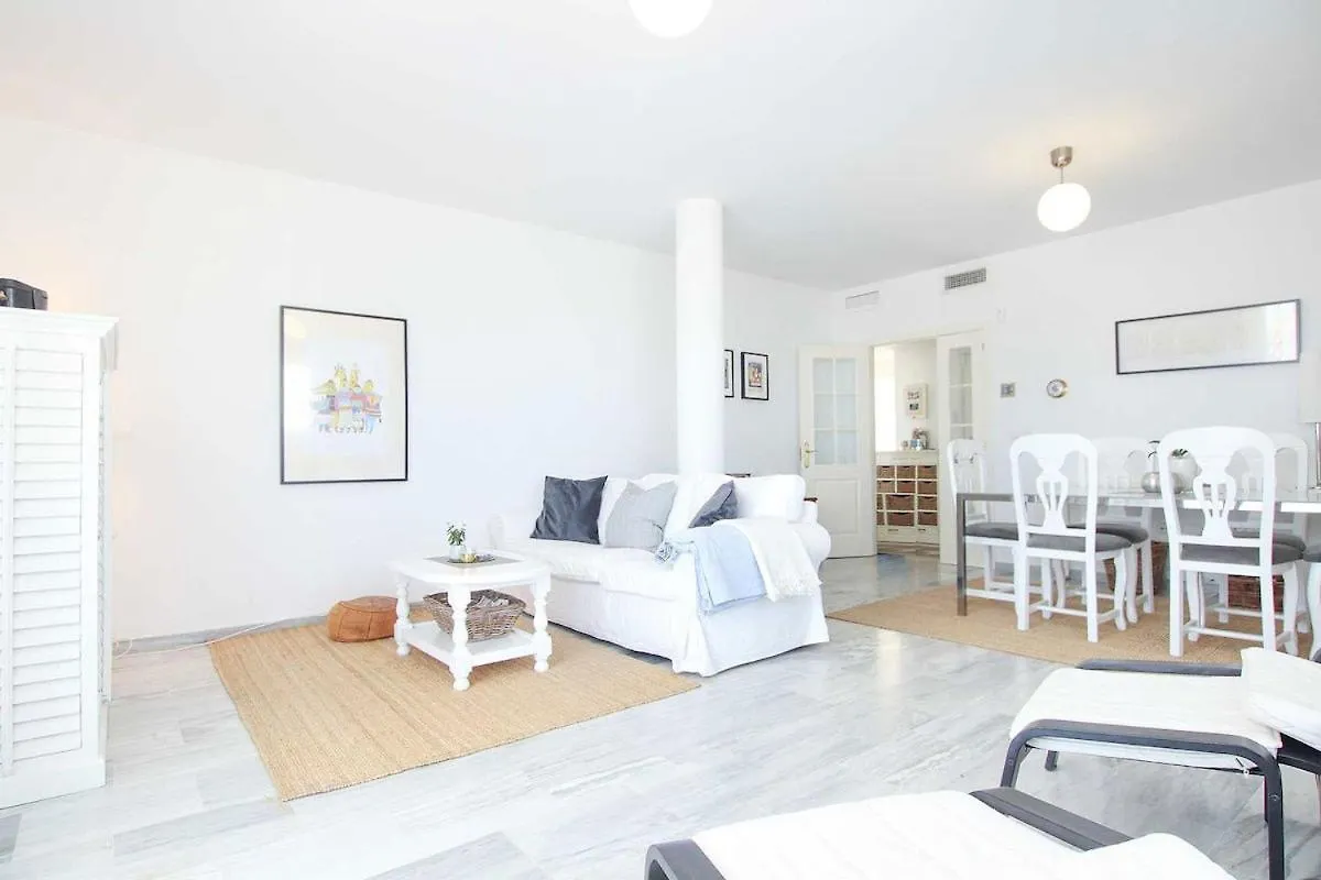 アパート Precioso Atico En Cabopino - Marbellaアパートメント